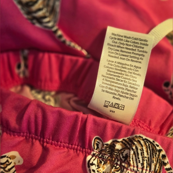 XL Womans Pink Pajamas with Tiger Print - Picture 5 of 6